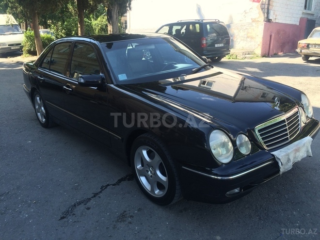 Mercedes E 270 2000, 230,000 km - 2.7 l - Şəki