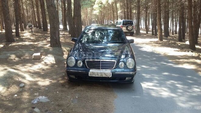 Mercedes E 320 2002, 277,000 km - 3.2 l - Bakı