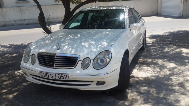 Mercedes E 270 2003, 229,000 km - 2.7 l - Bakı