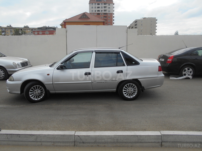 Daewoo Nexia 2011, 325,000 km - 1.5 l - Bakı