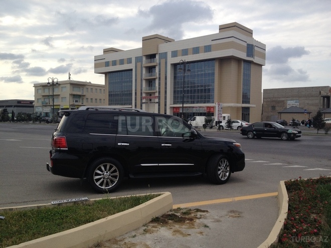 Lexus LX 570 2008, 118,000 km - 5.7 l - Bakı