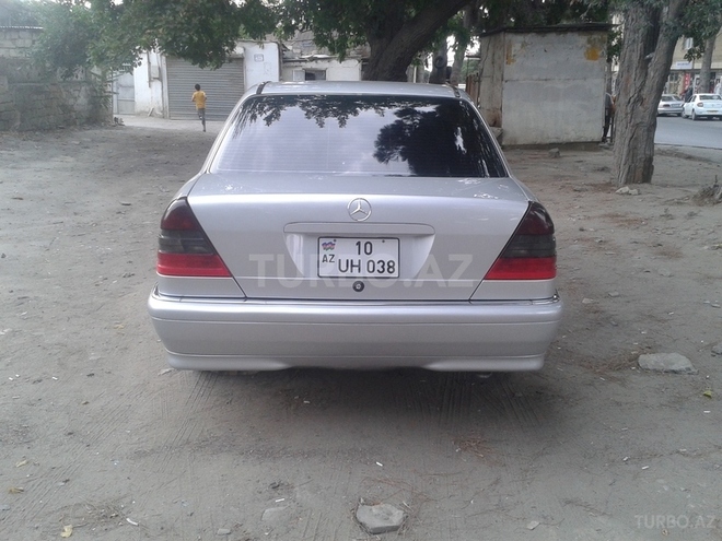 Mercedes C 230 1998, 240,000 km - 2.3 л - Bakı