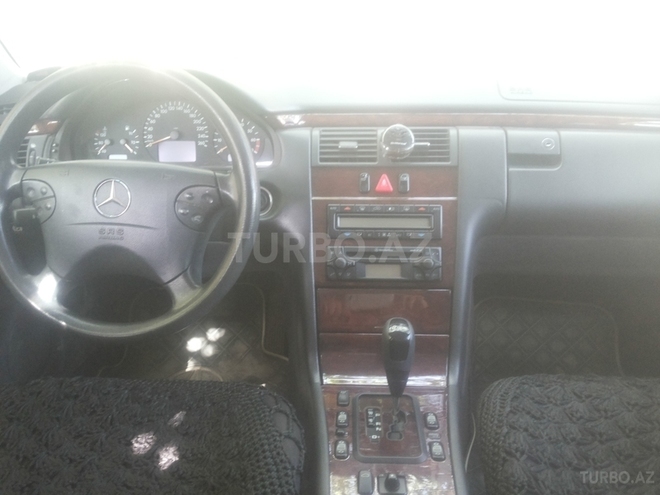 Mercedes E 200 2000, 251,000 km - 2.0 л - Bakı