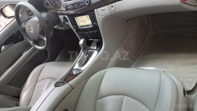 Mercedes E 320 2003, 198,000 km - 3.2 л - Bakı
