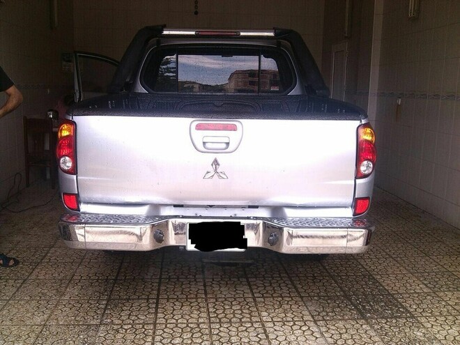 Mitsubishi L200 2008, 168,000 km - 2.5 l - Bakı