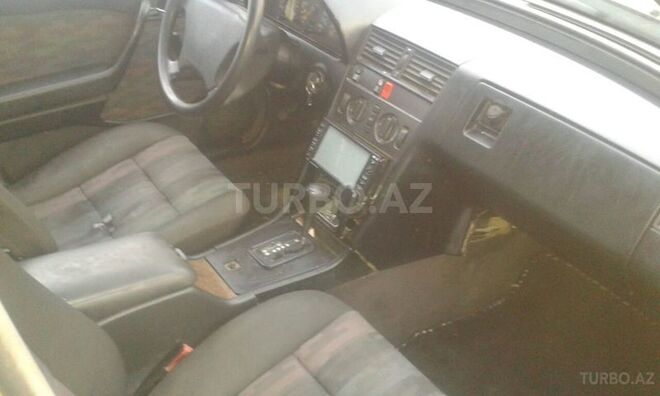 Mercedes C 180 1993, 235,000 km - 1.8 l - Bakı