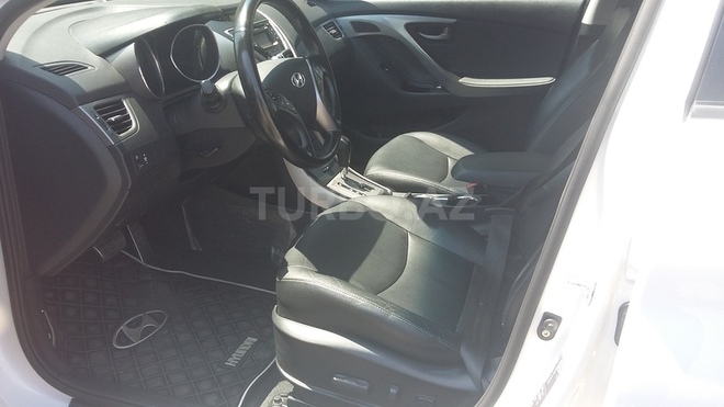 Hyundai Elantra 2013, 35,000 km - 1.8 л - Bakı