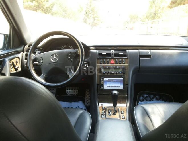 Mercedes E 240 2002, 210,000 km - 2.6 l - Sumqayıt