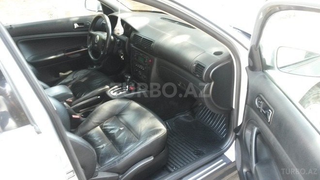 Volkswagen Passat 2003, 230,000 km - 1.8 л - Bakı