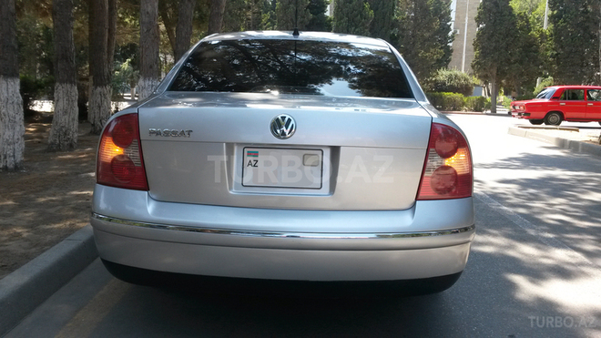 Volkswagen Passat 2003, 230,000 km - 1.8 л - Bakı
