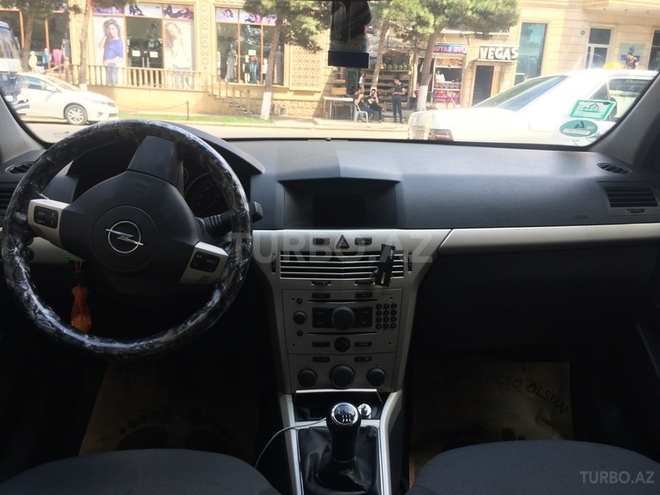Opel Astra 2007, 210,000 km - 1.7 l - Bakı
