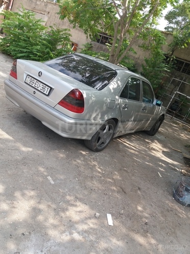 Mercedes C 220 1998, 289,819 km - 2.2 l - Bakı