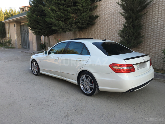 Mercedes E 250 2011, 99,000 km - 1.8 л - Bakı