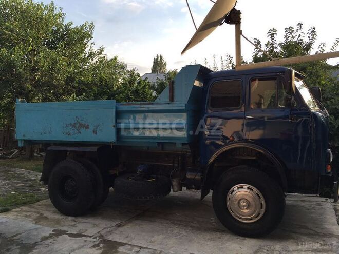 MAZ 5549 1989, 287,000 km - 11.0 l - Şəki