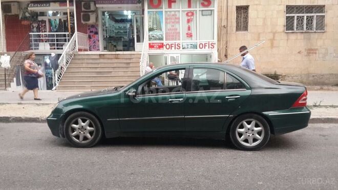 Mercedes C 240 2001, 160,000 km - 2.6 l - Bakı