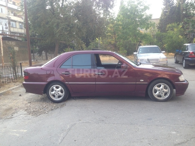 Mercedes C 180 1997, 235,000 km - 1.8 l - Bakı