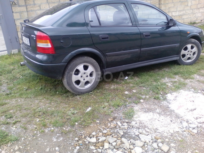 Opel Astra 1998, 160,000 km - 2.0 l - Qusar