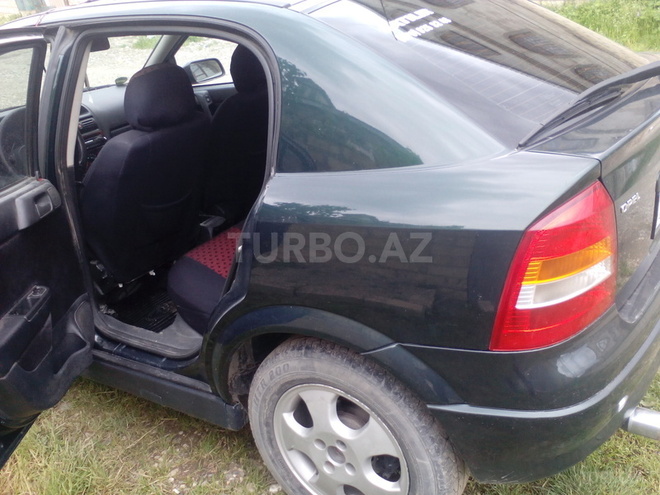 Opel Astra 1998, 160,000 km - 2.0 l - Qusar