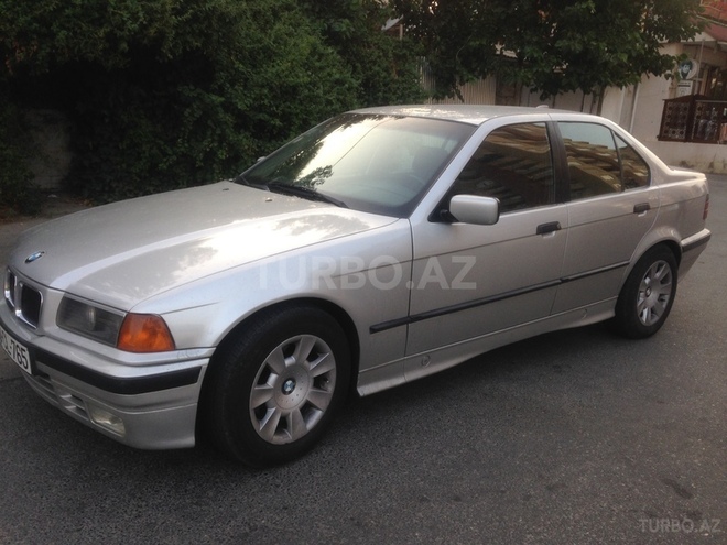 BMW 320 1991, 220,000 km - 2.0 l - Bakı