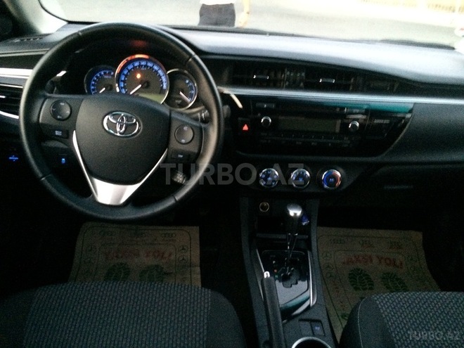 Toyota Corolla 2014, 49,625 km - 1.6 l - Bakı