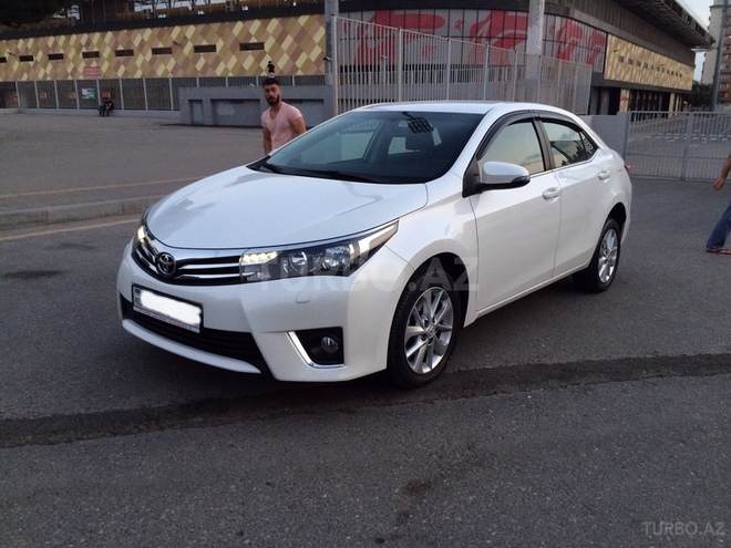Toyota Corolla 2014, 49,625 km - 1.6 l - Bakı