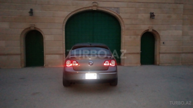 Volkswagen Passat 2005, 160,000 km - 2.0 l - Bakı