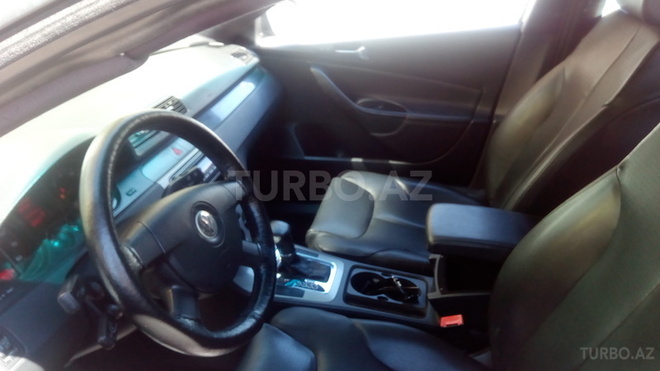 Volkswagen Passat 2005, 160,000 km - 2.0 l - Bakı