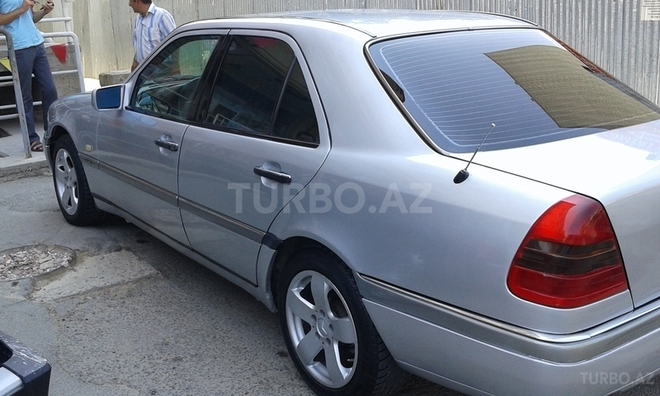 Mercedes C 220 1996, 250,000 km - 2.2 l - Bakı