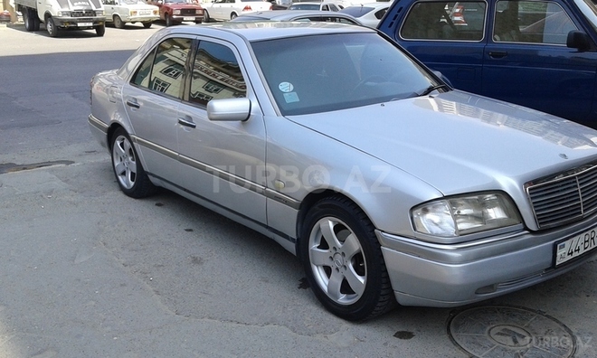 Mercedes C 220 1996, 250,000 km - 2.2 l - Bakı