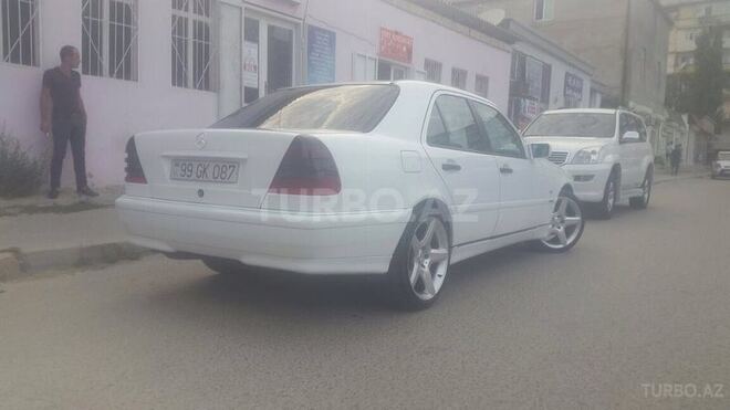 Mercedes C 220 1999, 22,400 km - 2.2 l - Bakı