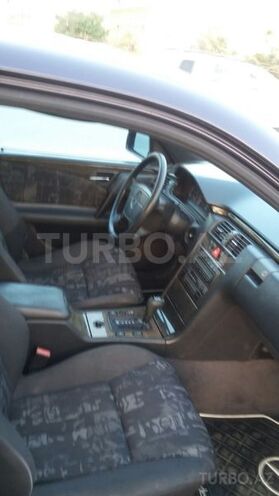 Mercedes E 230 1996, 267,911 km - 2.3 l - Bakı