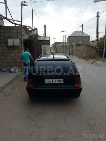 Mercedes C 220 2000, 115,000 km - 2.2 l - Bakı