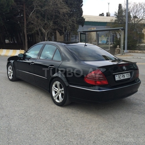 Mercedes E 240 2002, 228,000 km - 2.6 l - Bakı