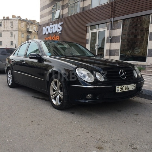 Mercedes E 240 2002, 228,000 km - 2.6 l - Bakı