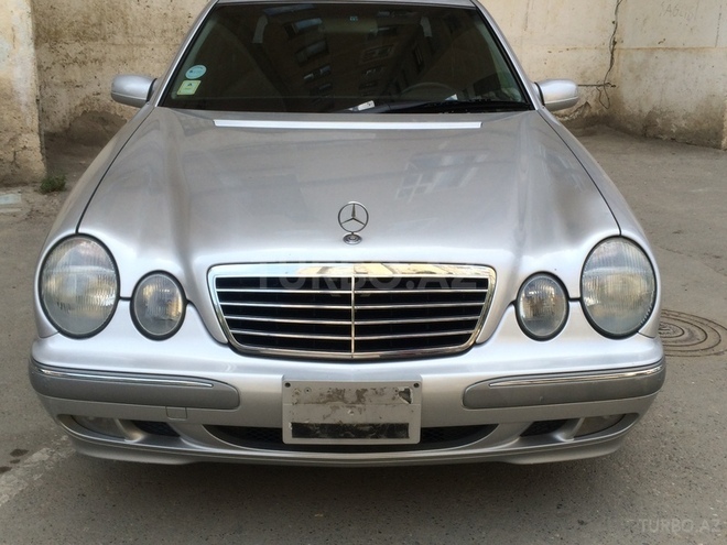 Mercedes E 240 2001, 184,000 km - 2.4 l - Bakı