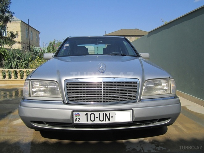 Mercedes C 180 1995, 270,000 km - 1.8 l - Bakı