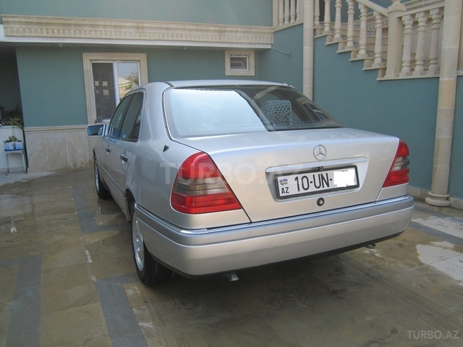 Mercedes C 180 1995, 270,000 km - 1.8 l - Bakı