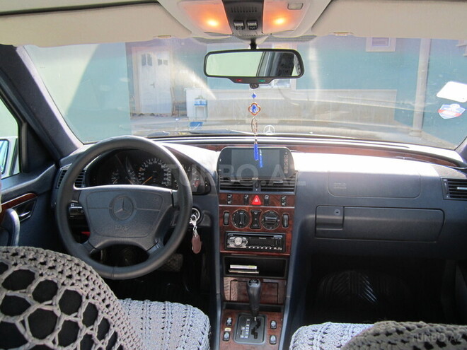 Mercedes C 180 1995, 270,000 km - 1.8 l - Bakı