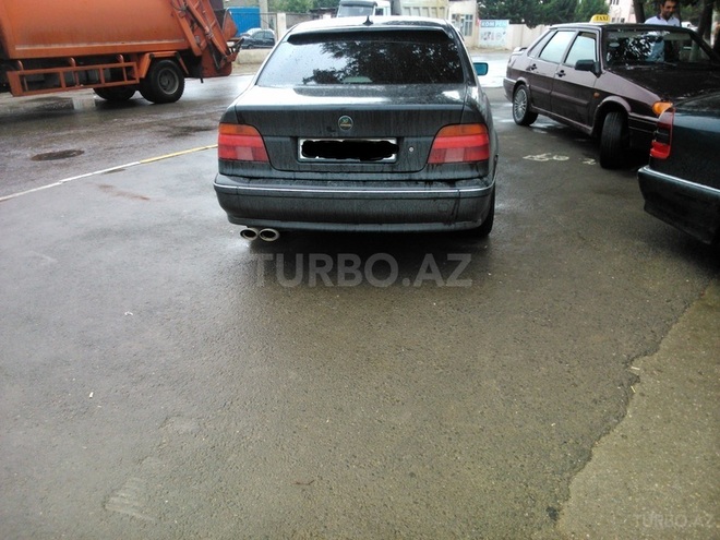 BMW 523 1996, 320,000 km - 2.5 l - Xırdalan