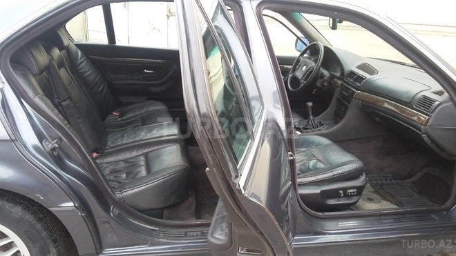 BMW 725 1996, 354,000 km - 2.5 l - Bakı