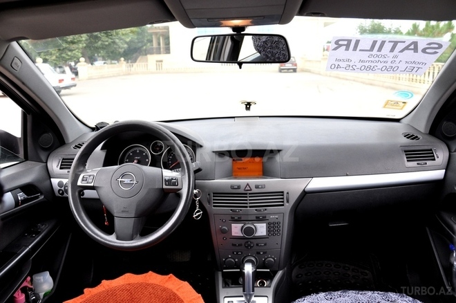 Opel Astra 2005, 200,000 km - 1.9 l - Saatlı