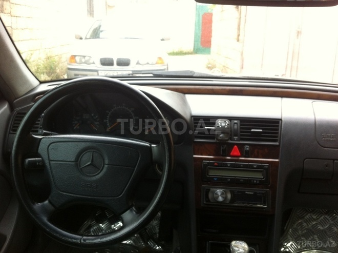 Mercedes C 230 1998, 300,000 km - 2.3 l - Bakı