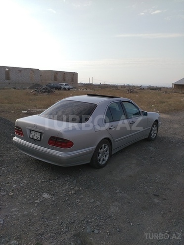Mercedes E 200 1996, 220,000 km - 2.0 l - Gəncə