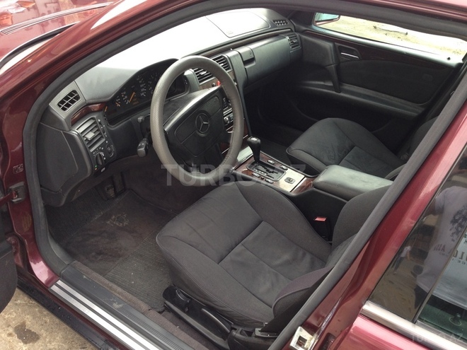 Mercedes E 230 1997, 309,243 km - 2.3 l - Bakı