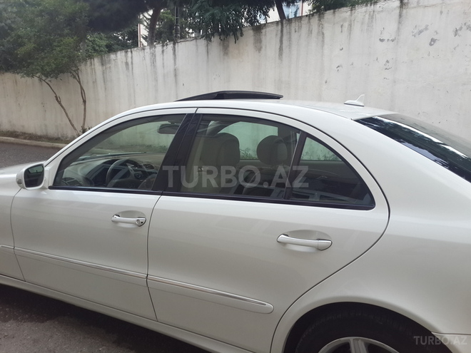 Mercedes E 350 2007, 137,000 km - 3.5 l - Şamaxı