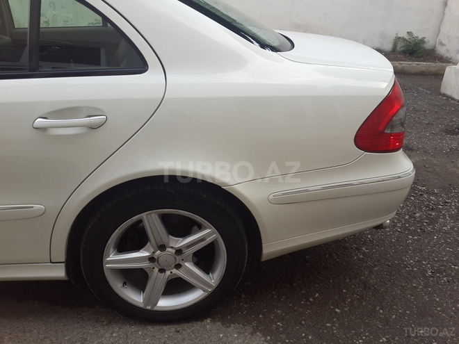 Mercedes E 350 2007, 137,000 km - 3.5 l - Şamaxı
