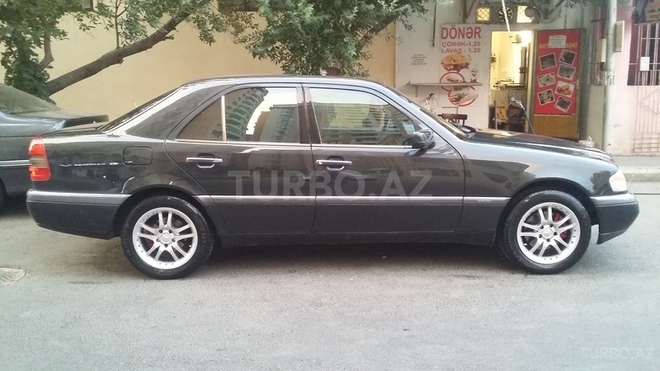 Mercedes C 200 1995, 276,000 km - 2.0 l - Bakı