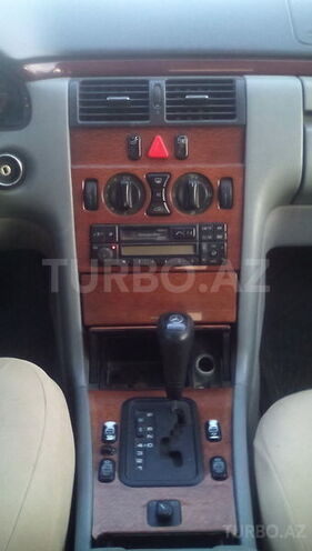 Mercedes E 200 1996, 325,000 km - 2.0 л - Bakı