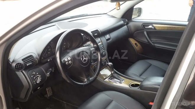 Mercedes C 250 2007, 205,153 km - 2.5 л - Bakı