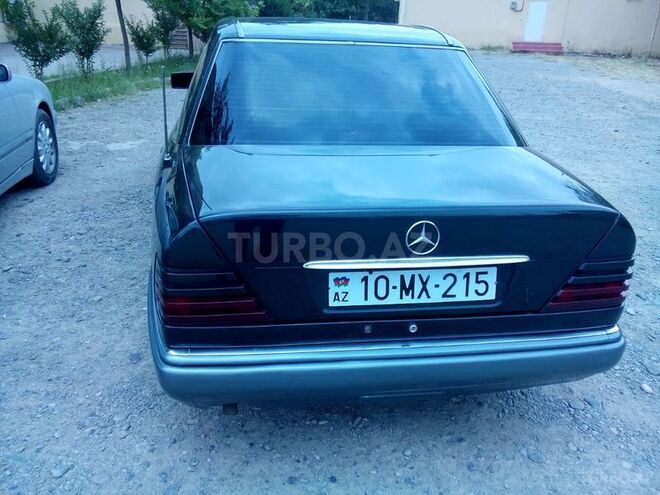 Mercedes E 200 1994, 272,300 km - 2.0 l - Bakı